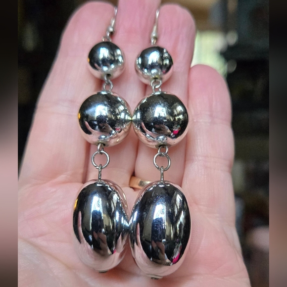 Silver mirror balloon costume vintage earrings - Picture 4 of 6